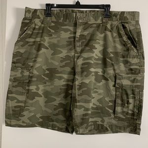 Men’s George Camouflage Cargo Shorts Size 42